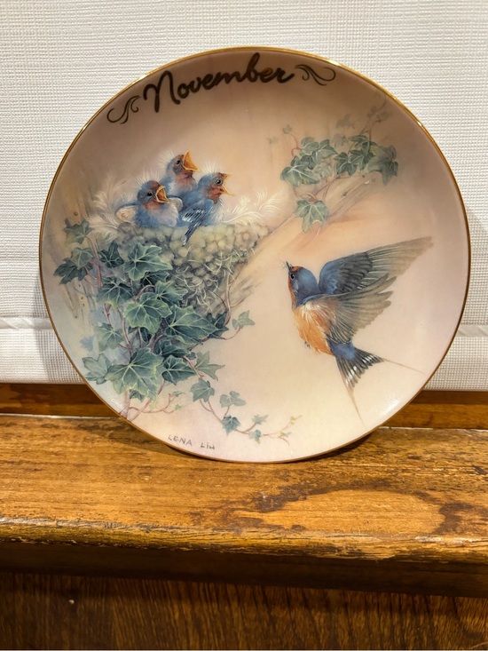The Bradford Exchange Other - Bradford Exchange collector plate birds November Lena Liu Bless This House